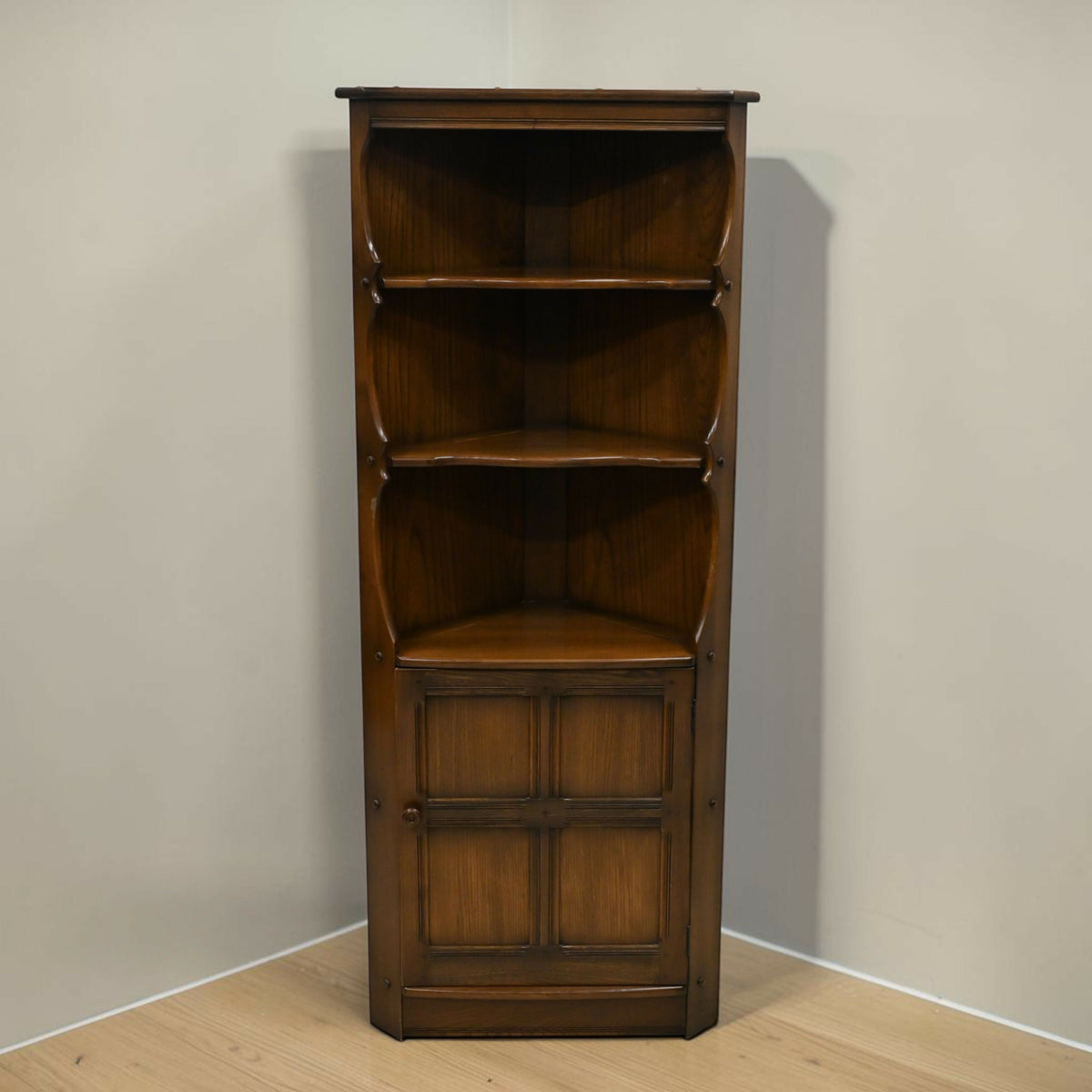 Genuine Ercol Corner Cabinet with Shelves and Cupboard #474 EXC FREE UK Delivery