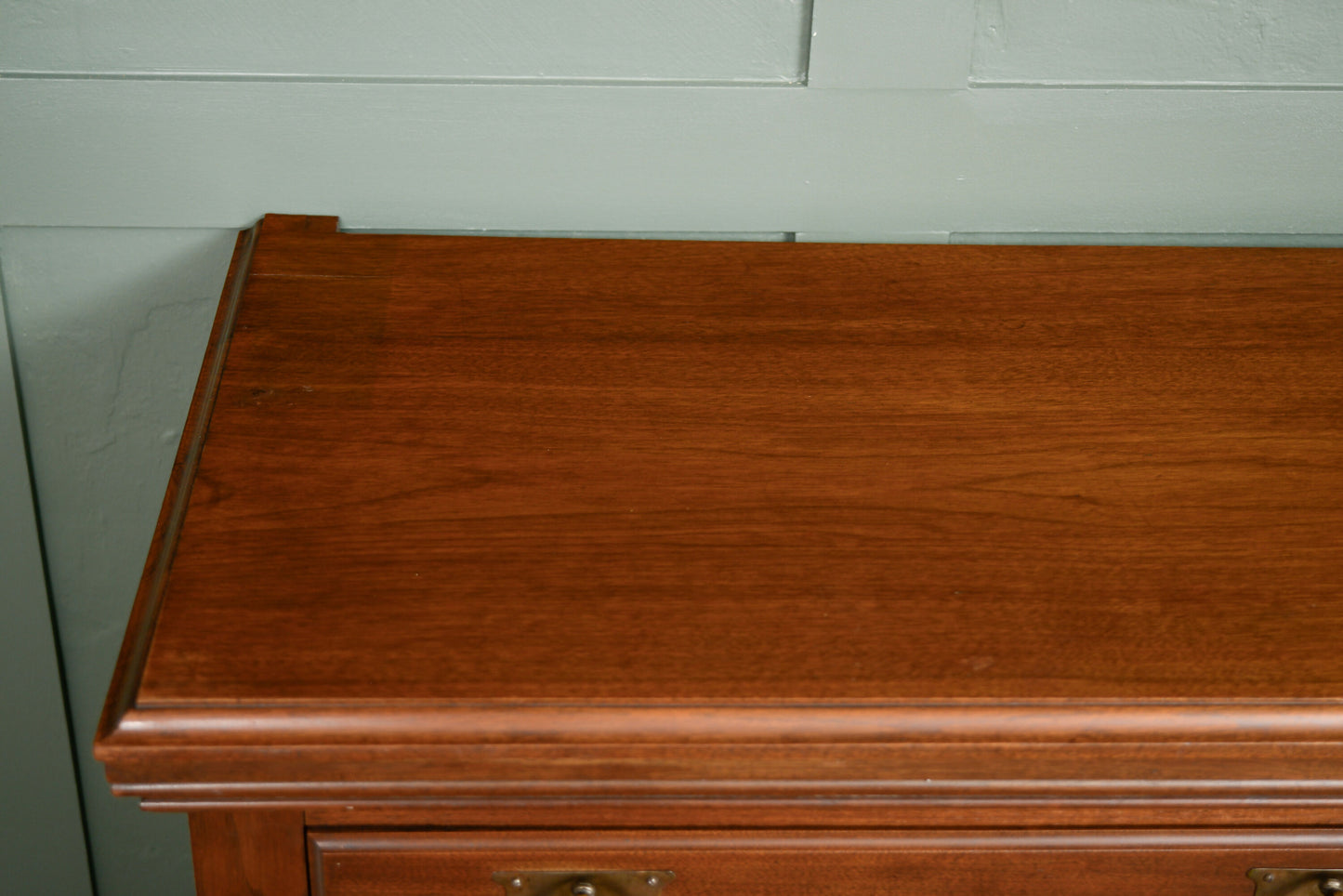 Mahogany Arts & Crafts Sideboard Buffet with Mirror Back Top