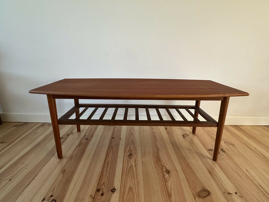 Mid Century Danish Teak Coffee Table Vintage Retro MCM Surfboard Style Coffee Table