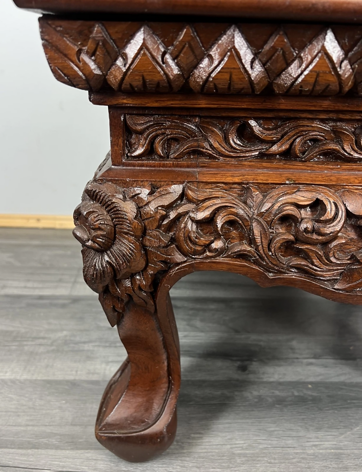 Plant Stand Chinese Mahogany Hand Carved Design Glass Top Coffee Table LOT 24327
