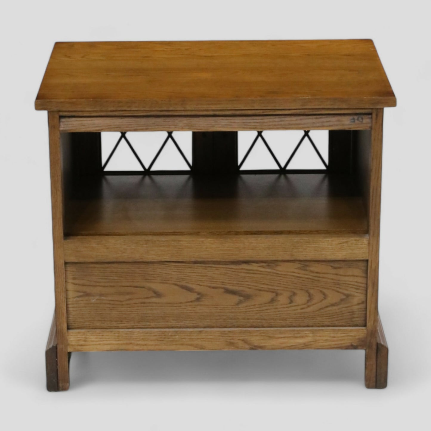 Old Charm TV Stand Video Cabinet Light Oak Model 2440 FREE Nationwide Delivery*. SBR9454/0908D