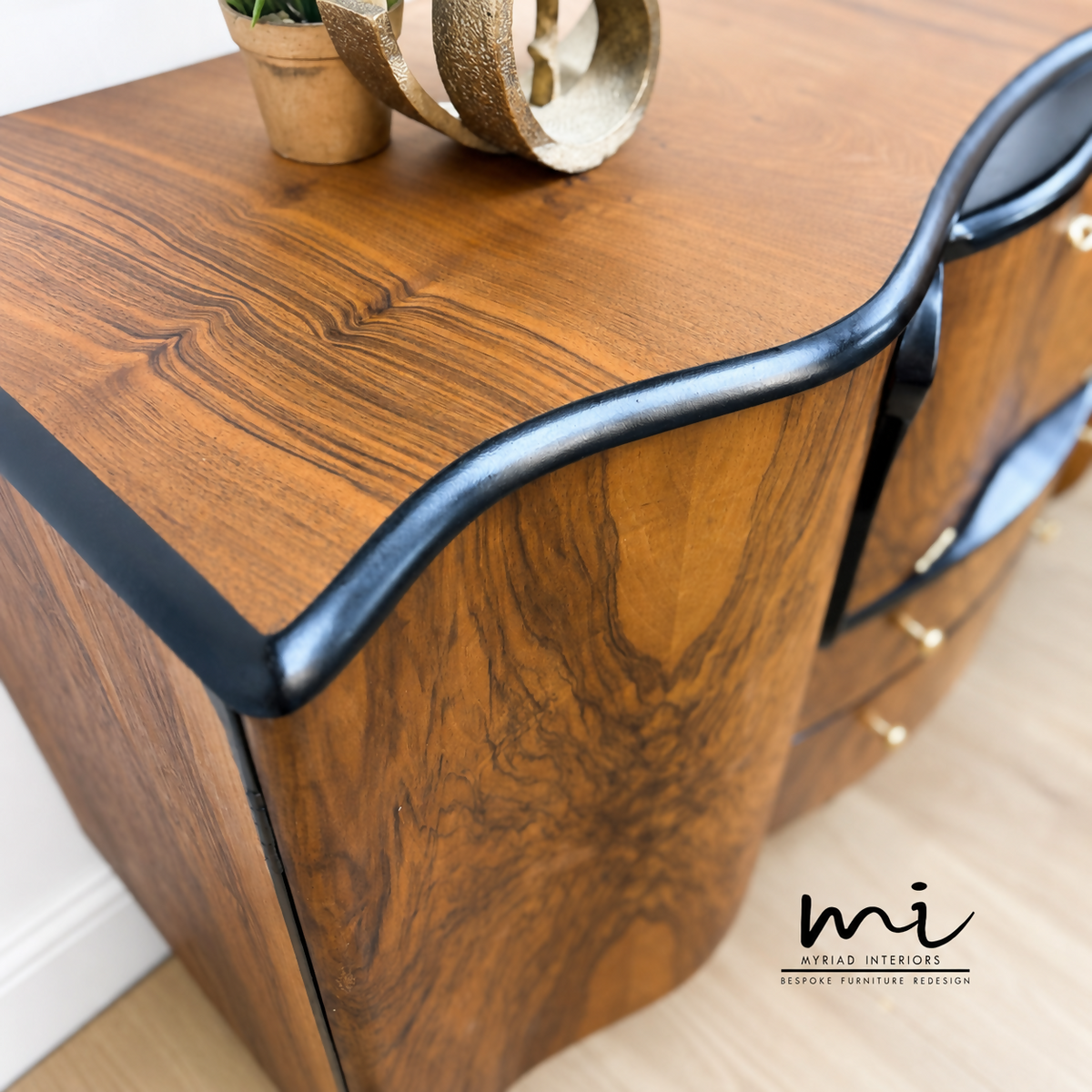 Refurbished Burr Walnut and Black Stonehill Art Deco Cocktail Cabinet, Drinks Cabinet, Vintage Sideboard, Gin Bar