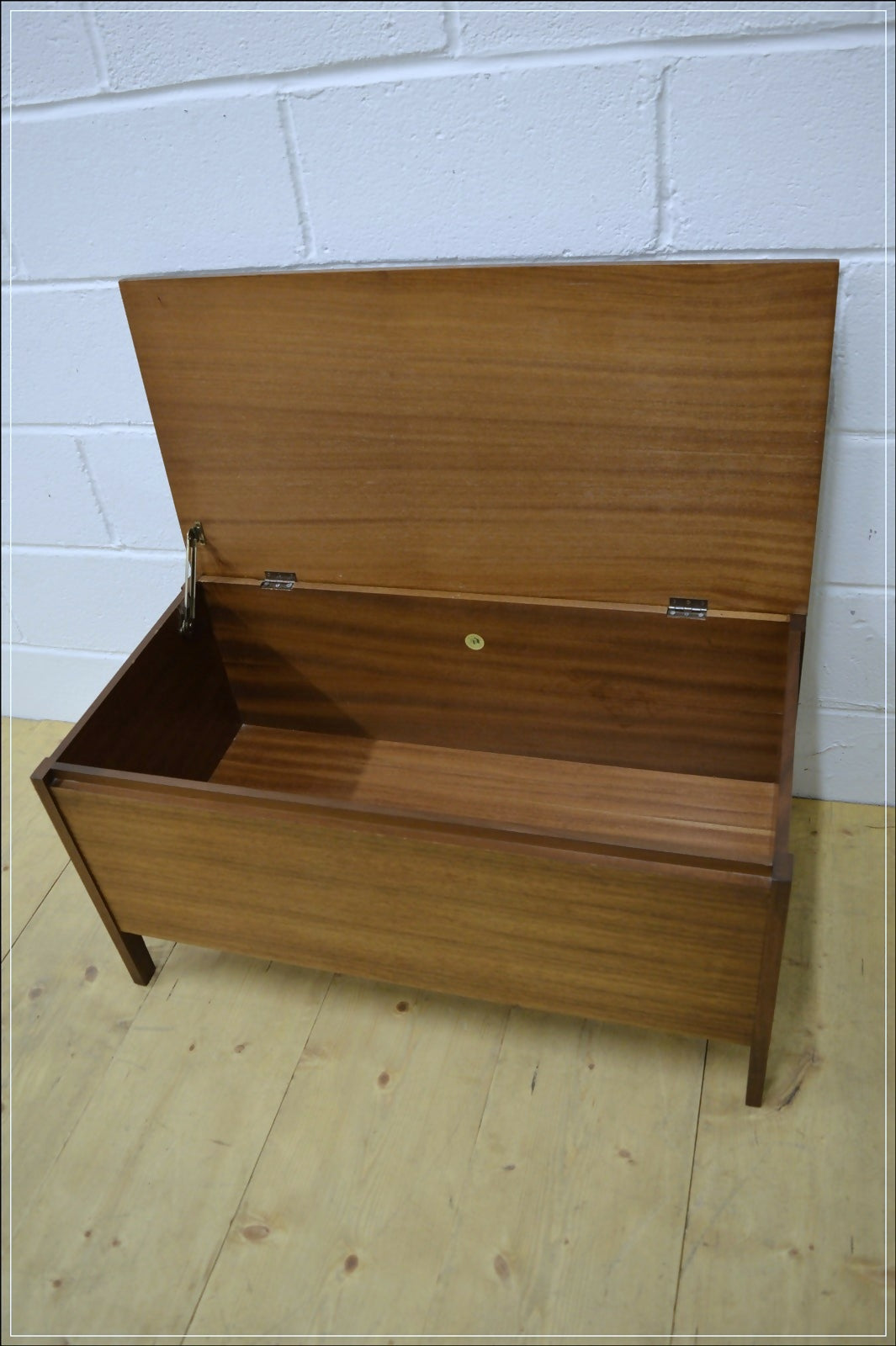 vintage blanket box Meredew coffee table teak tv stand danish design DEKIVERY