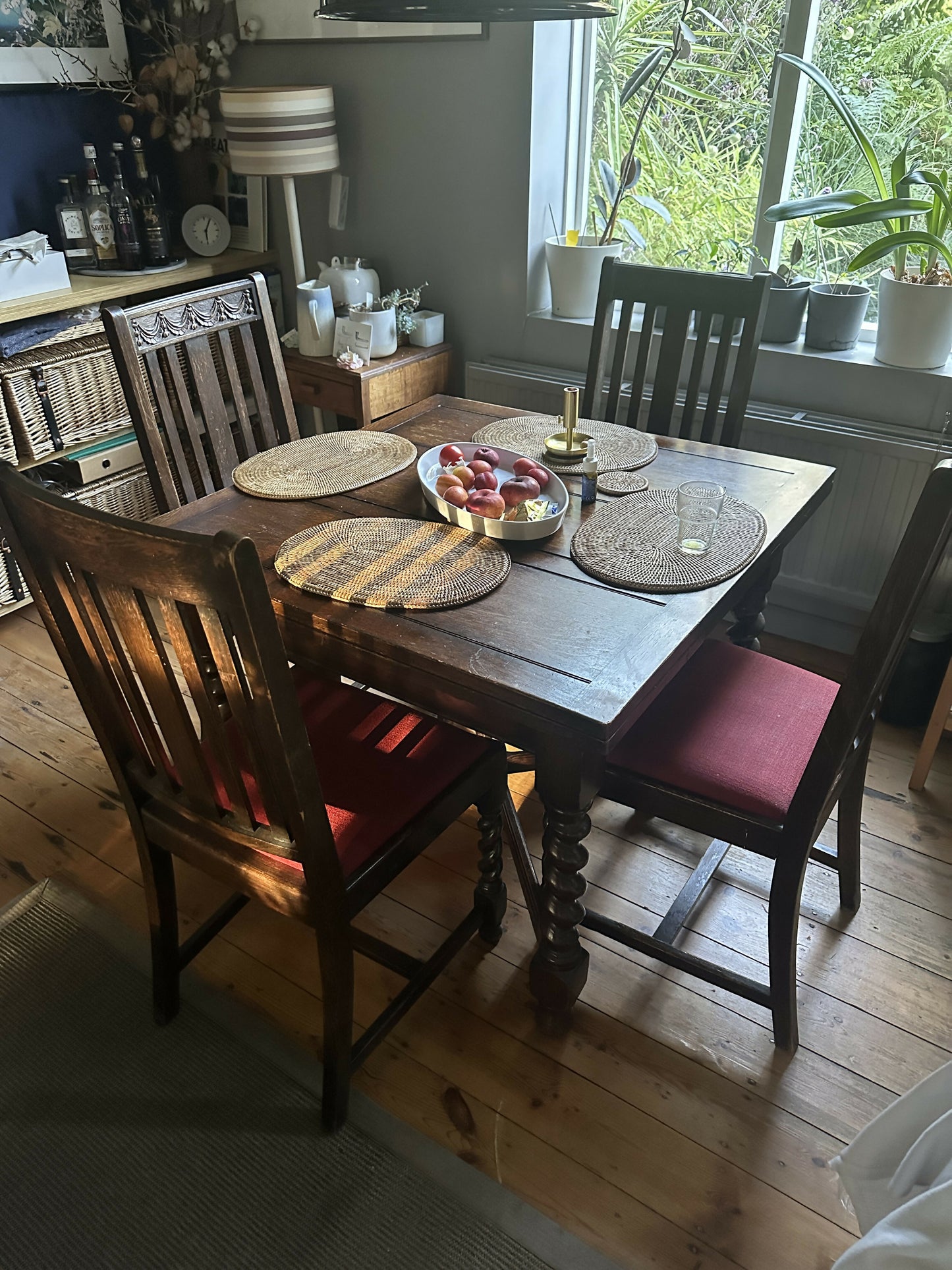 Jacobean Revival Oak Dining Set 4 Chairs And Extendable Table