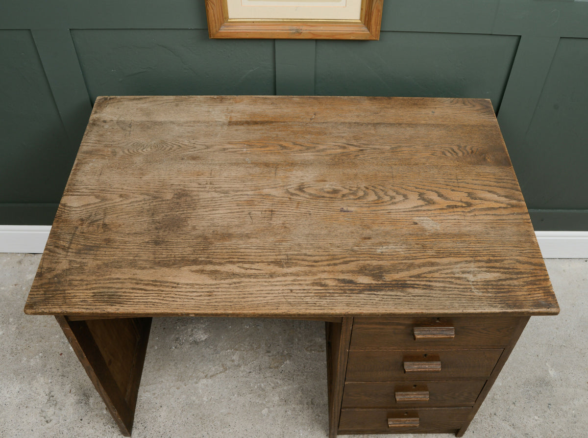 Old Oak Kneehole Desk with Drawers - Lovely Patina