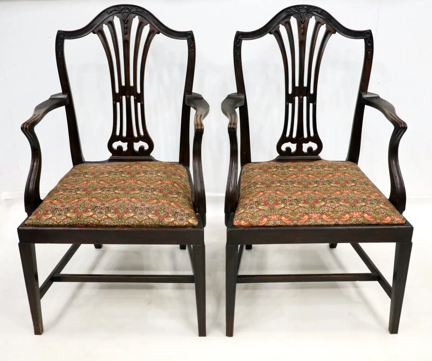 Set of 6 Mahogany Hepplewhite Style Dining Chairs INC 2 Carvers FREE UK Delivery SBR7696/1901C