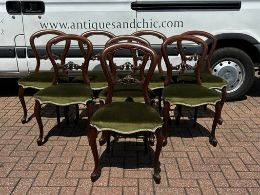 Set of 8 Green Balloon Back Mahogany Dining Chairs.