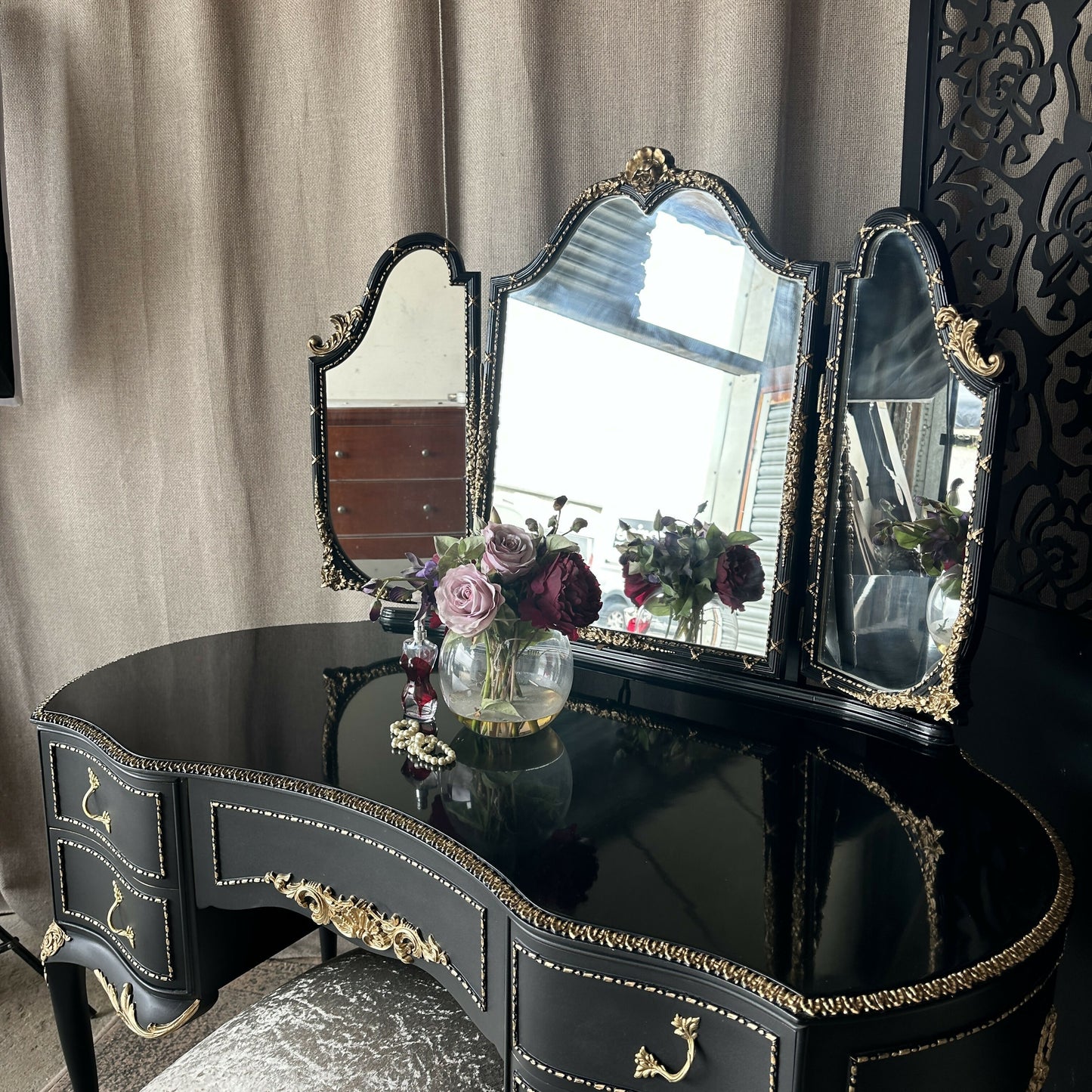 High Gloss Dressing Table Black and Gold Olympus Dressing Table