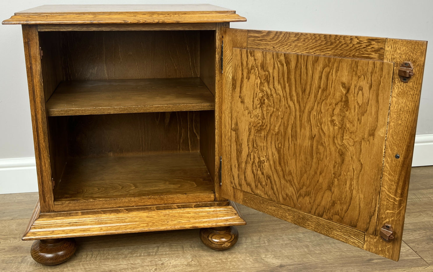 Pair of Bedside Tables Vintage French Style Nightstands Carved Cabinets LOT 6215