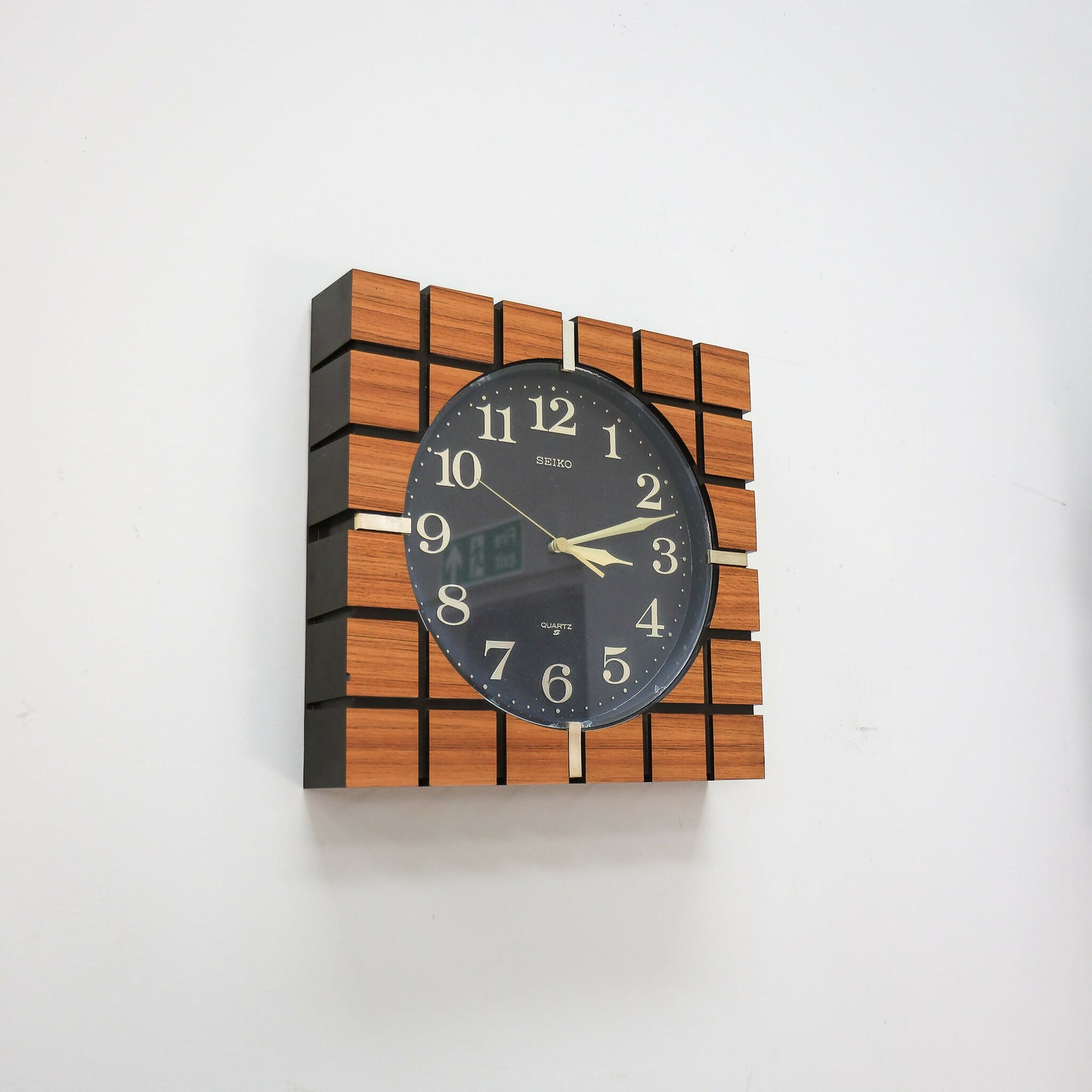 Wall Clock Mid Century Retro Waffle Style. Wood Effect Quartz Clock