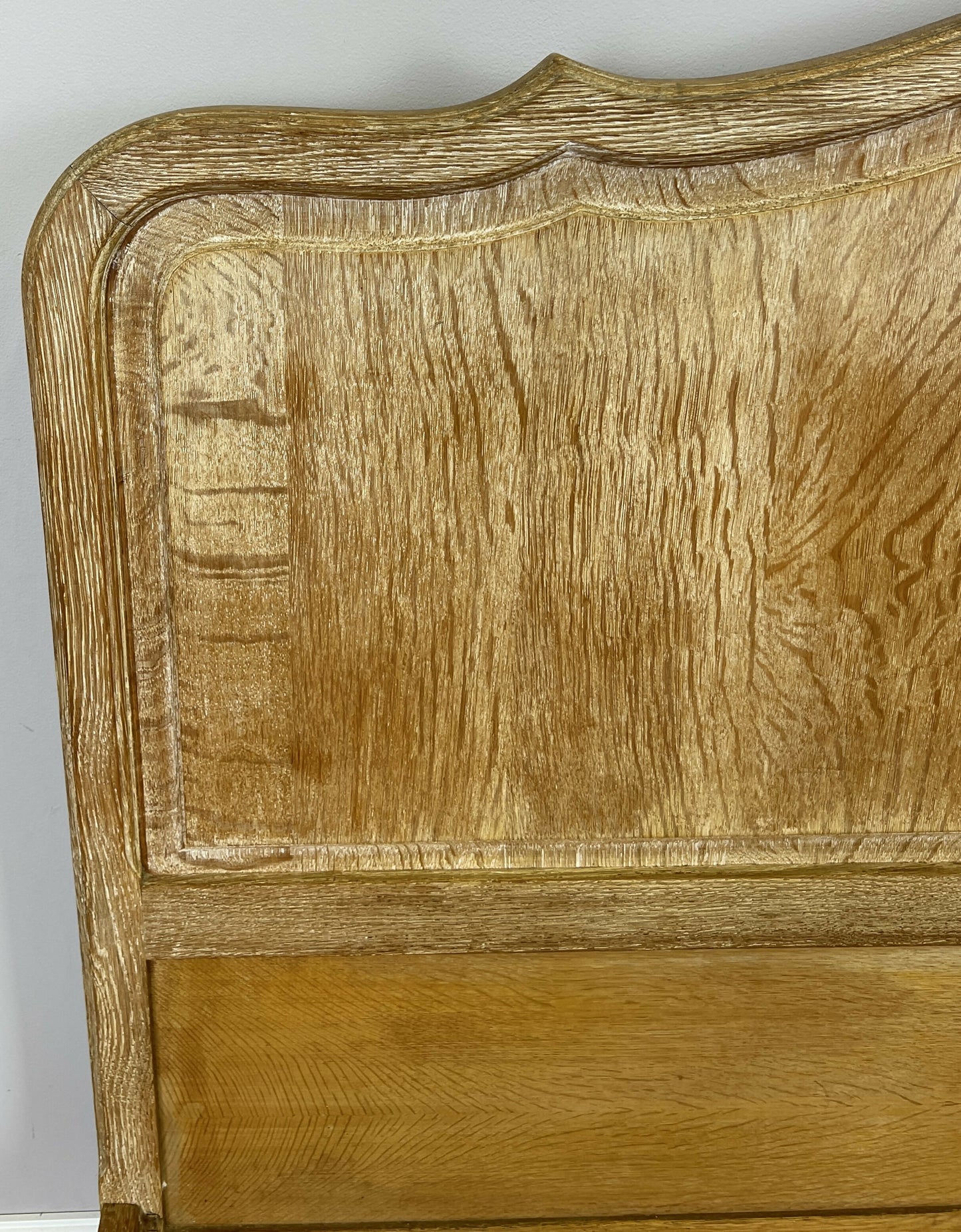 Bed Vintage French Louis XVI Oak King Size Bed Frame Carved Headboard LOT 6372
