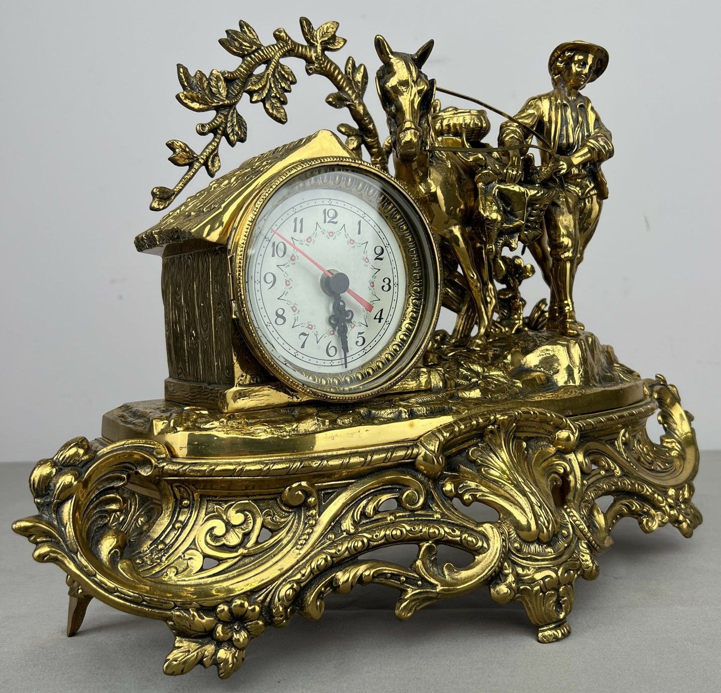 Clock Vintage French Style Quartz Ornate Horse Figure Mantel Clock LOT 6435
