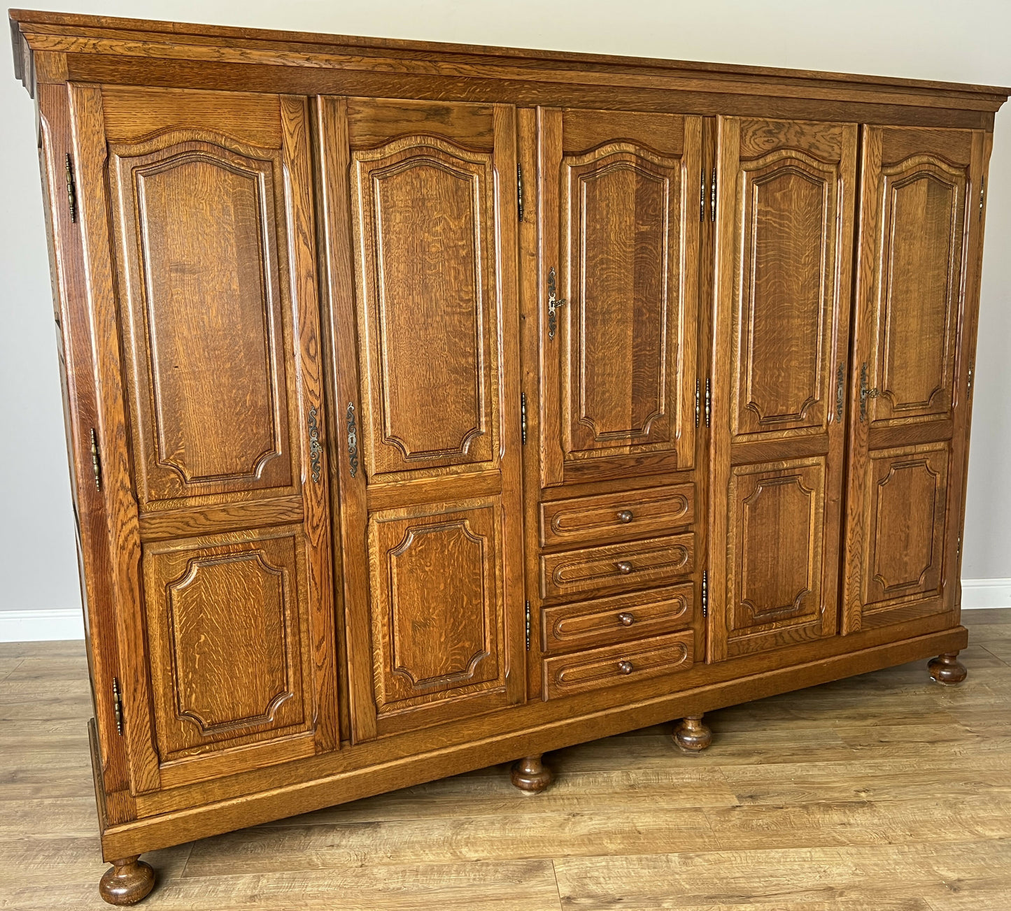 Wardrobe Vintage French Style Five Door Oak Carved Armoire Cabinet LOT 6129