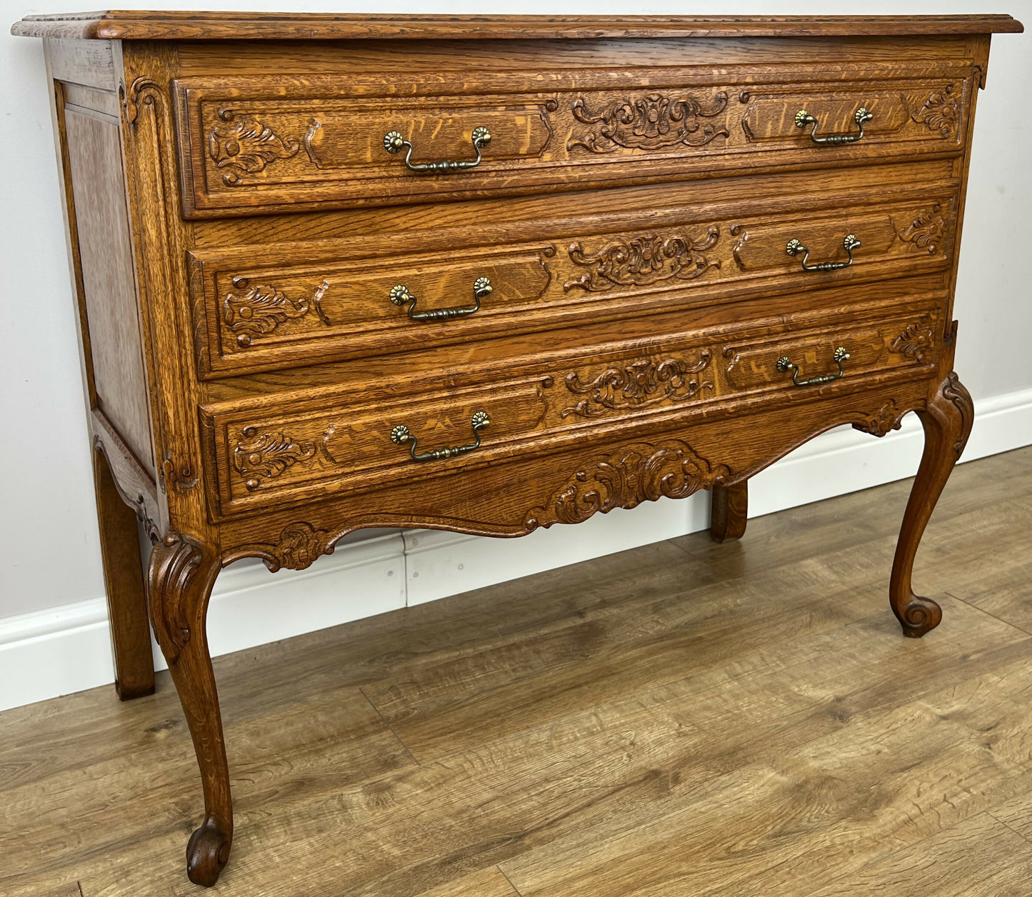 Chest of Drawers Vintage French Louis Oak 3 Drawers Carved Cabinet LOT 6260