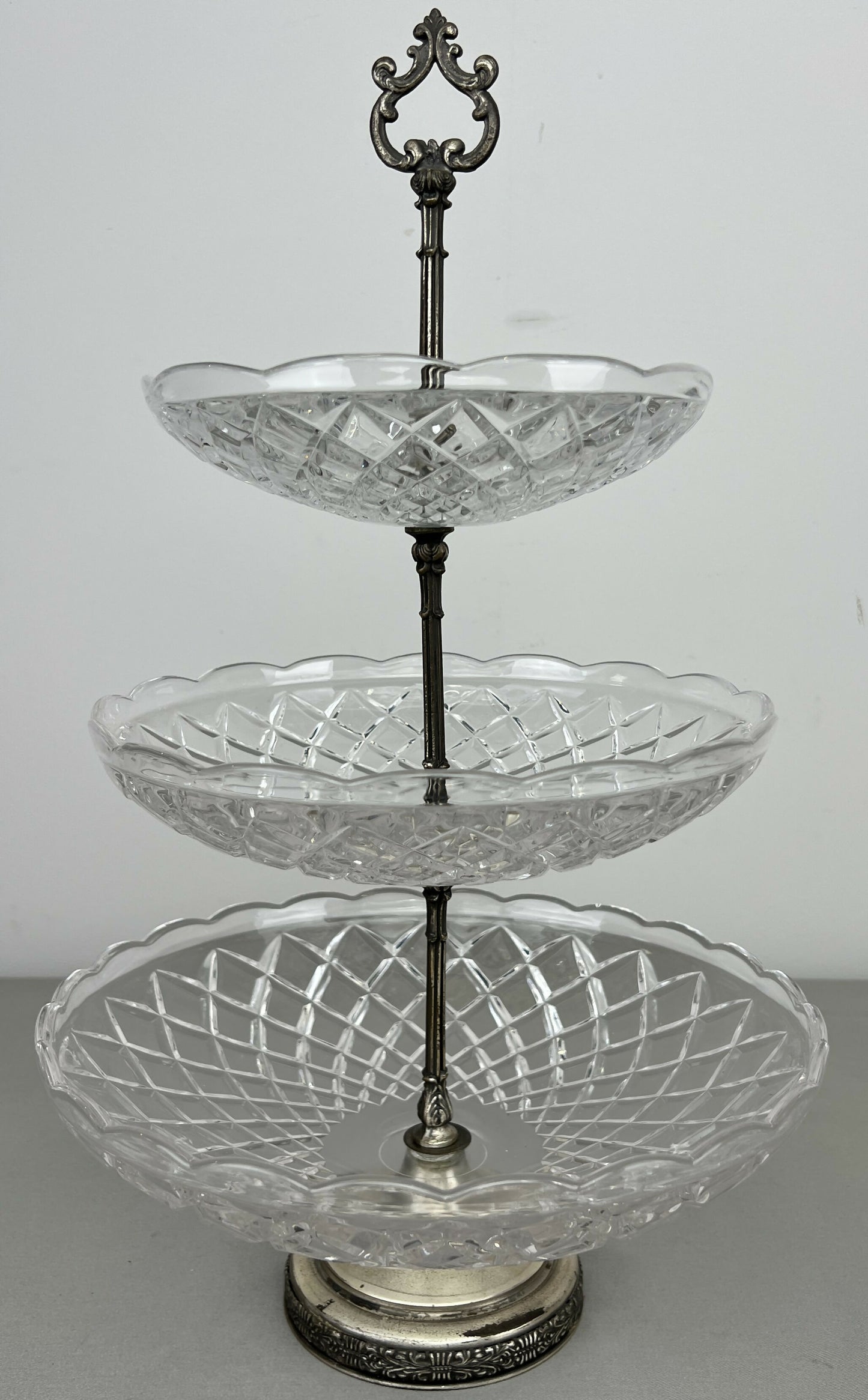 Bomboniere Vintage French Crystal Cut Three Tier Serving Cake Stand LOT 6439
