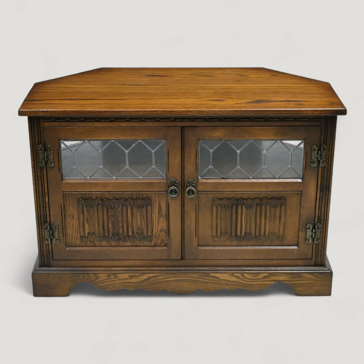 Old Charm Corner TV Stand Video Cabinet Light Oak Model 2264 FREE UK Delivery*. SBR10893/0309E