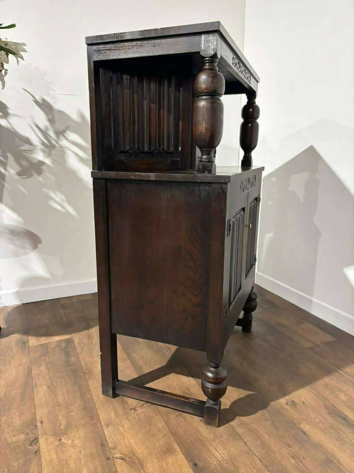 Early 20th Century Small Oak Court Cupboard