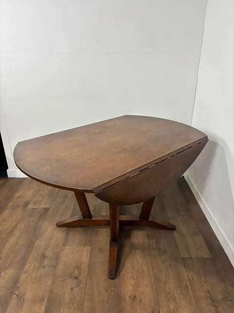 Vintage Round Oak Drop Leaf Dining Table