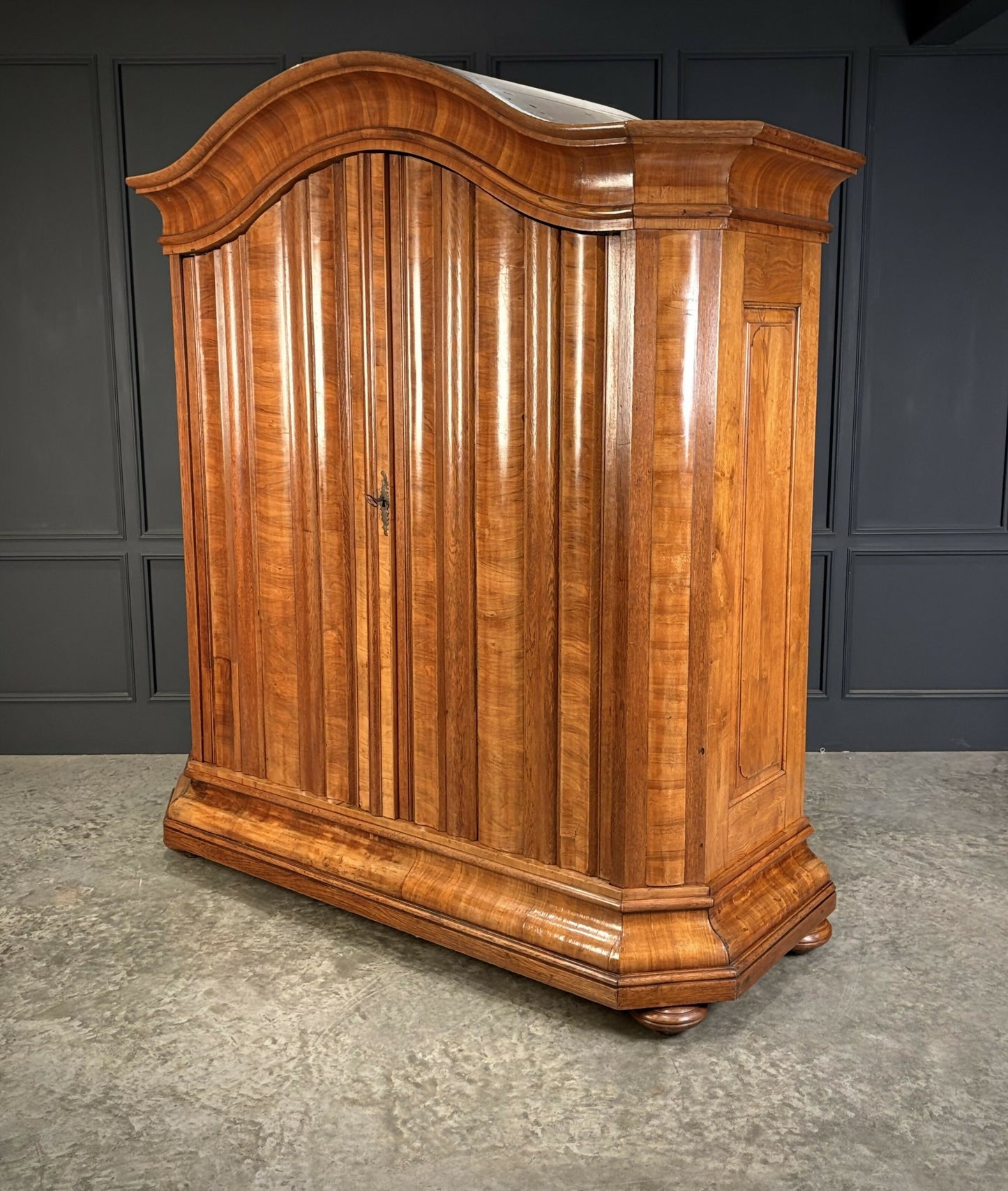 Large Continental Oak & Walnut Art Deco Wardrobe