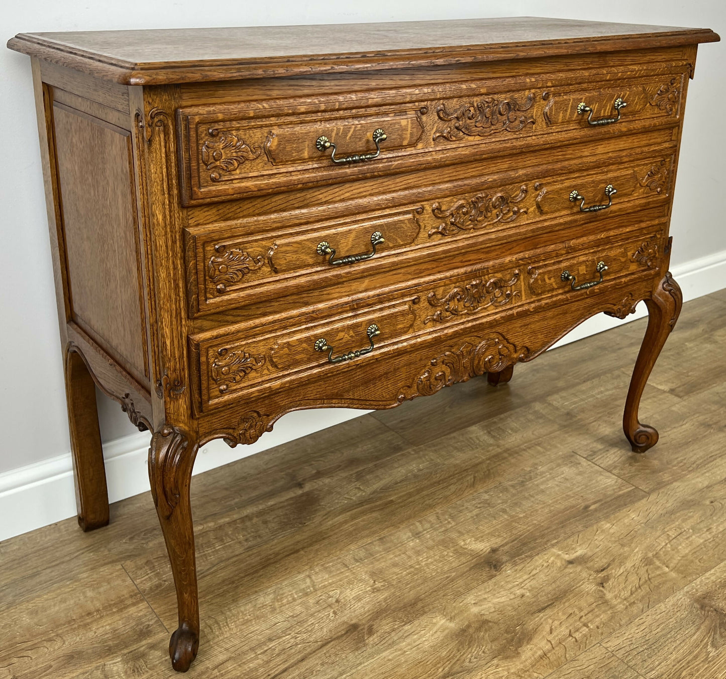 Chest of Drawers Vintage French Louis Oak 3 Drawers Carved Cabinet LOT 6260