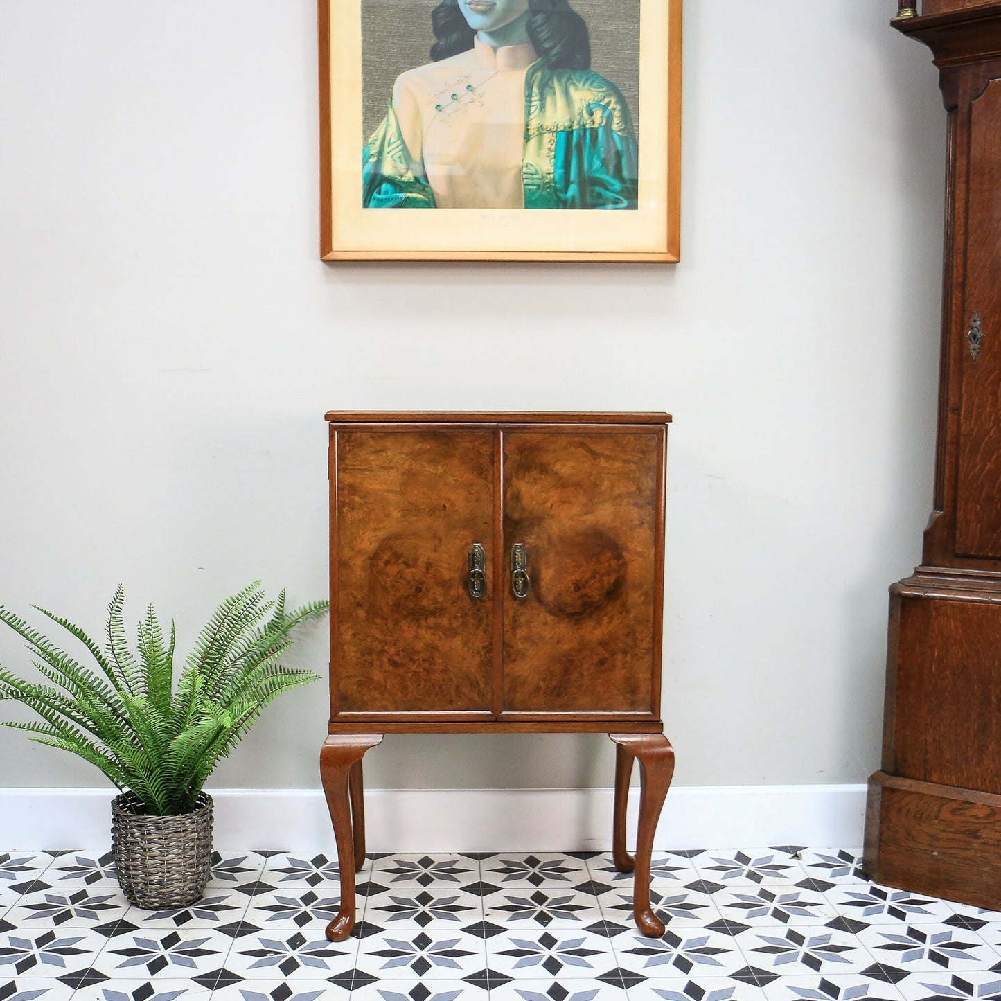 Cocktail Drinks Cabinet in a Queen Anne Style Burr Walnut Veneer Matched Doors