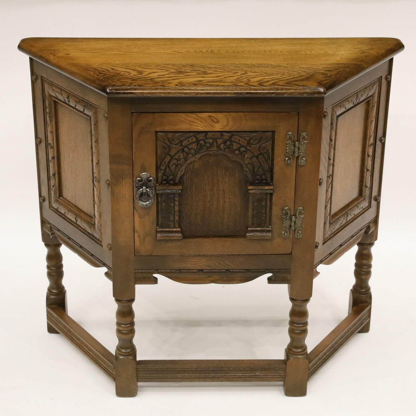 Old Charm Canted Table Sideboard Light Oak Finish FREE UK Delivery*. SBR7852/2303C