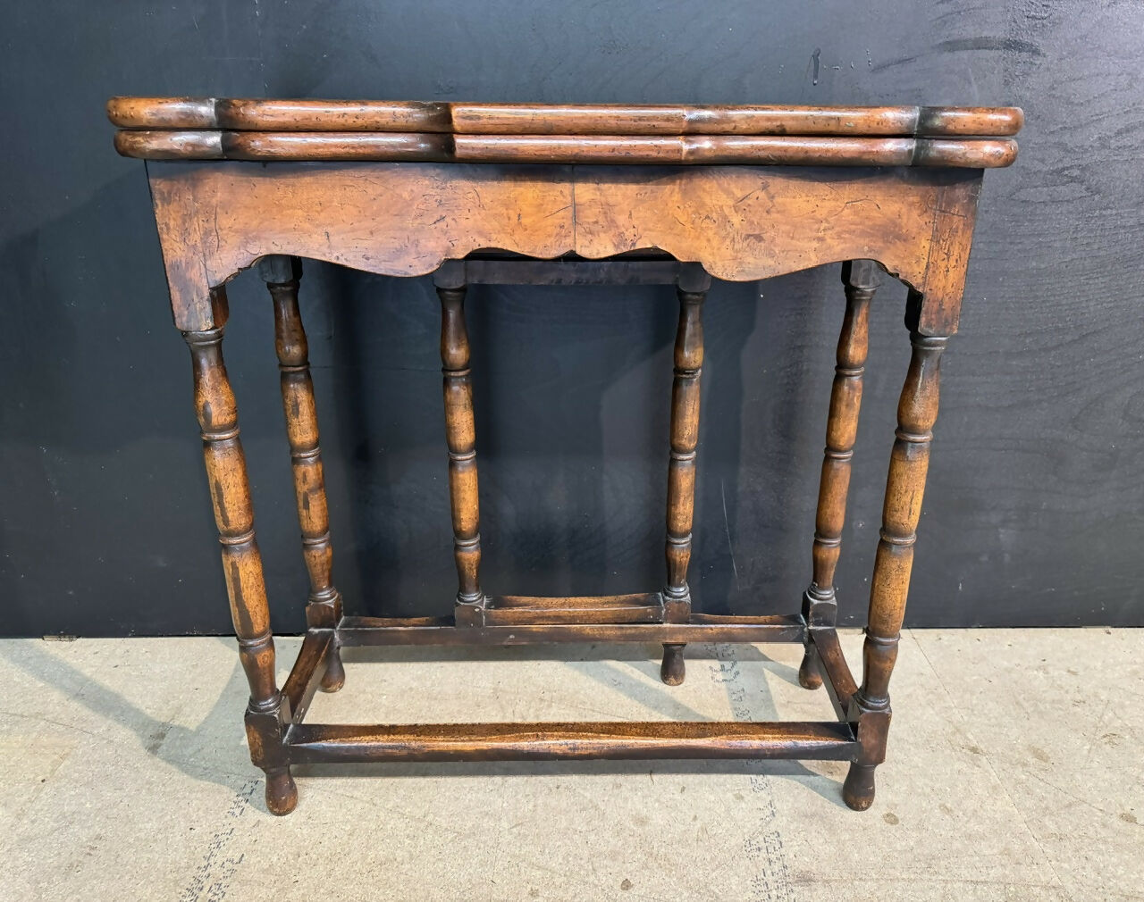 Pretty Walnut Queen Anne Style Tea Table