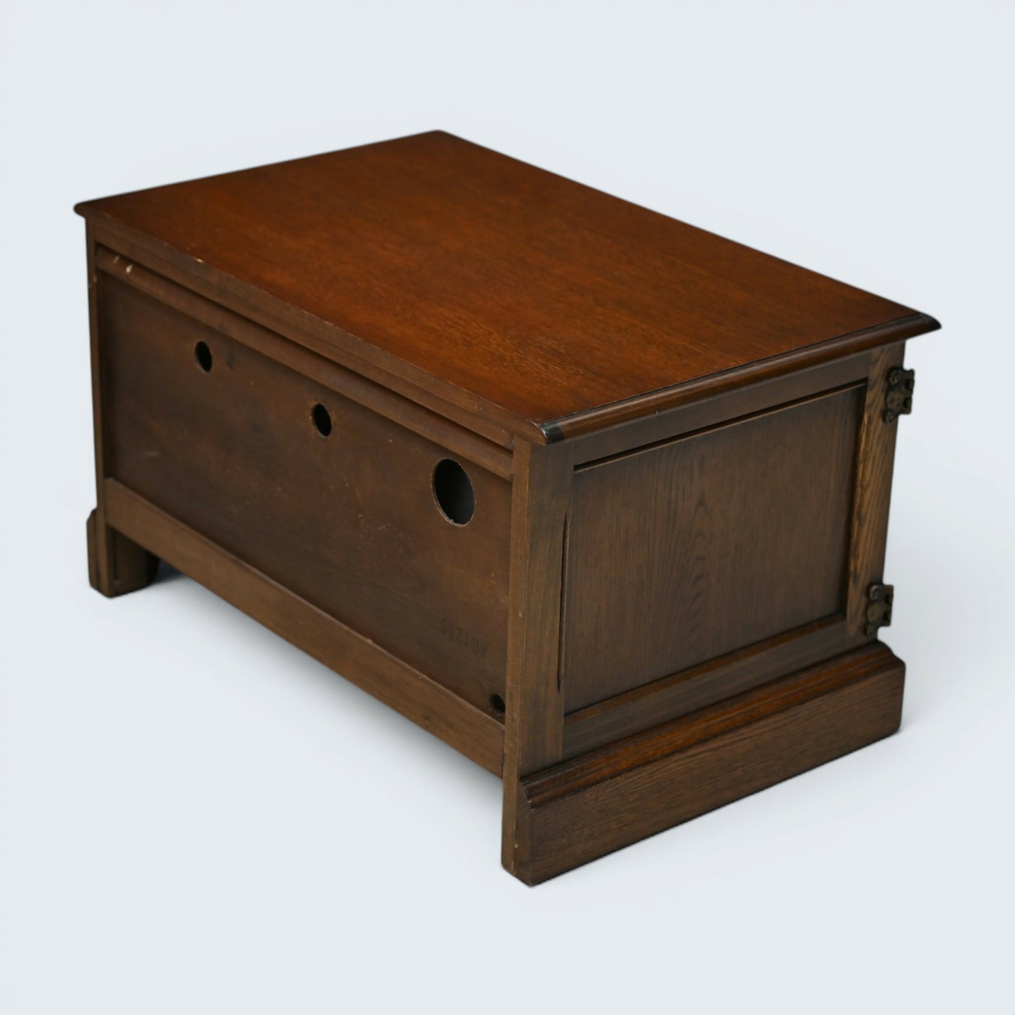 Old Charm TV Stand Linenfold Doors Model #2172 Tudor Brown Oak FREE UK Delivery