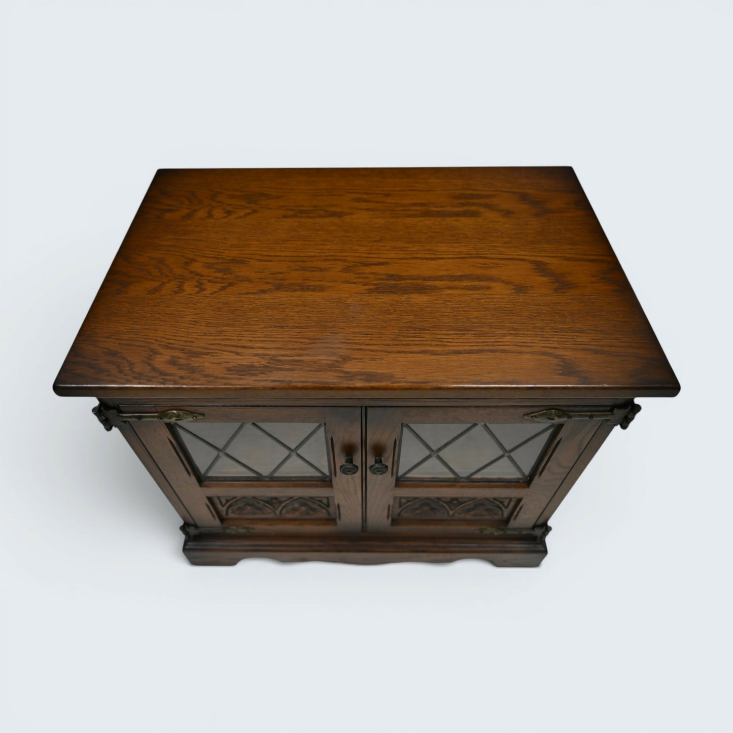 Old Charm TV Stand DVD/SKY Cabinet Light Oak Made In England Free UK Delivery