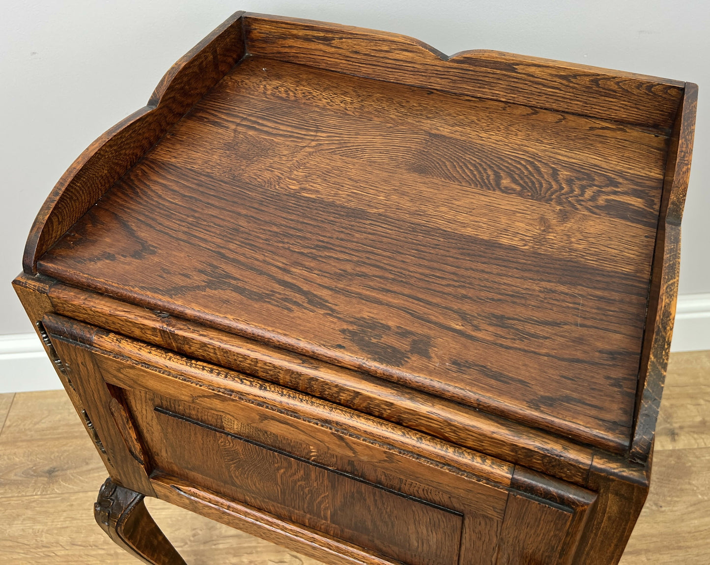 Bedside Table Vintage French Louis Oak Cabinet Cupboard Nightstand LOT 6230