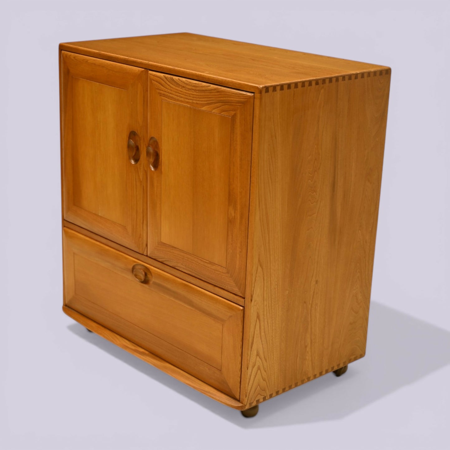 Ercol Mural TV Video Cabinet Windsor Range Light Finish FREE UK Delivery