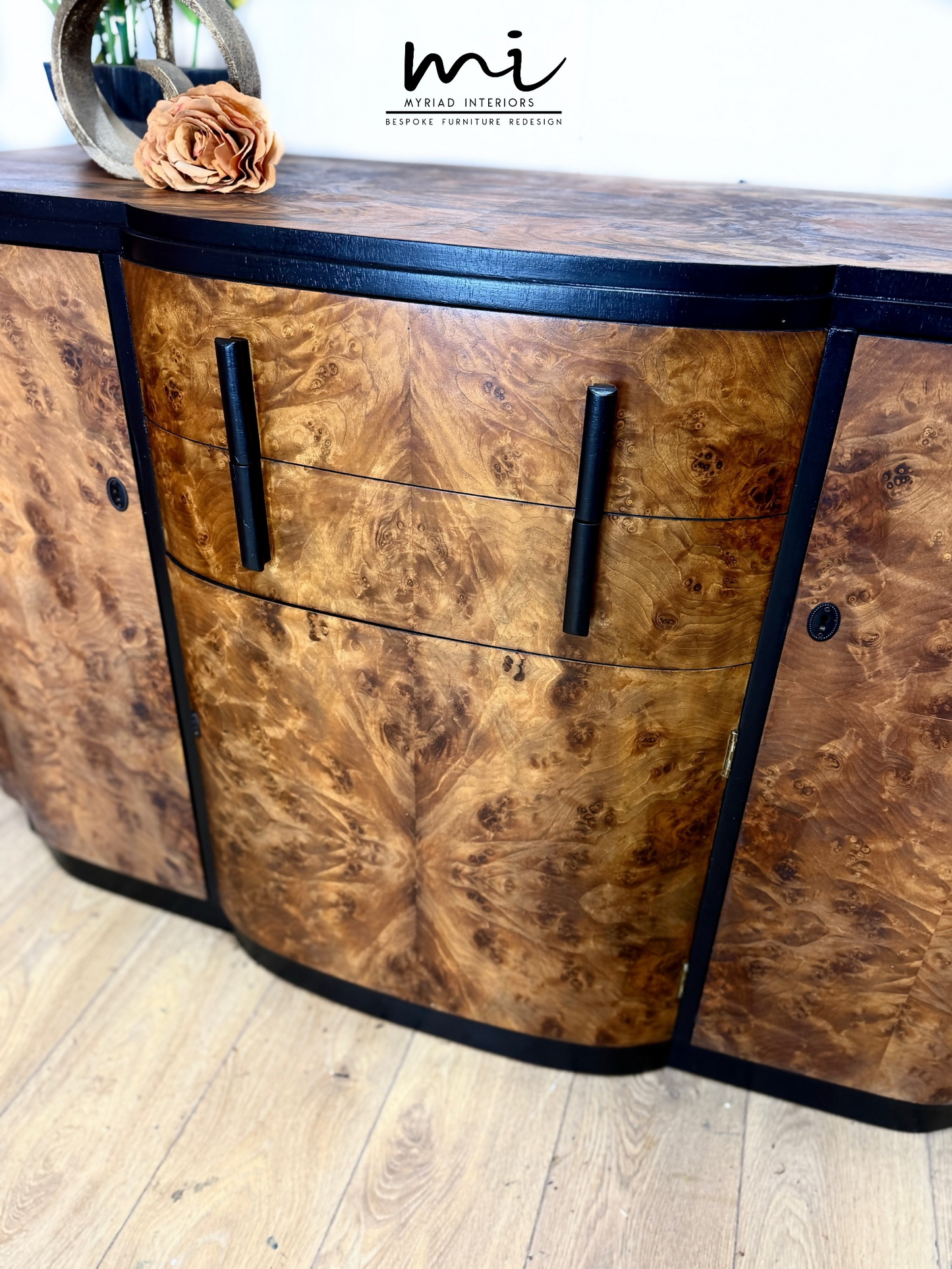 Refinished Art Deco Burl Walnut and Black Sideboard, drinks cabinet, 1930s, buffet