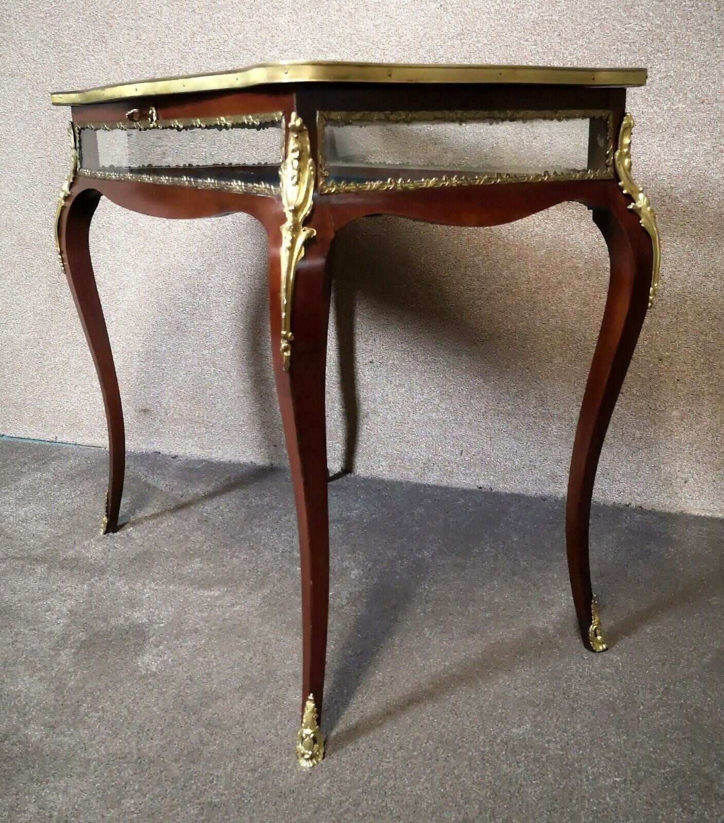 Antique Mahogany Bijouterie Table / Display Table