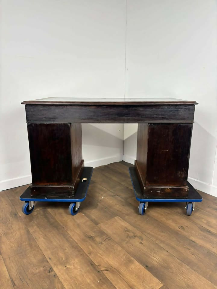 Victorian Oak Twin Pedestal Desk with Black Leather Writing Surface