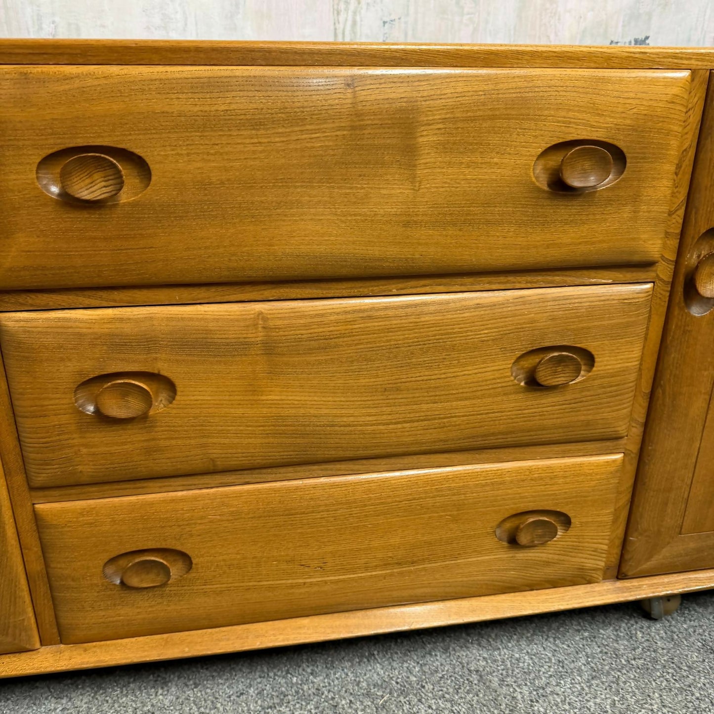 Vintage MCM Ercol Elm Windsor Sideboard 1960s 2 Cupboards Drawers on Castors