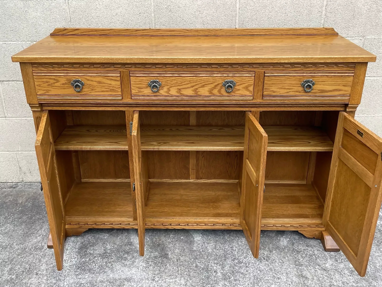 A WOOD BROTHERS OLD CHARM VINTAGE CARVED OAK SIDEBOARD / DRESSER BASE.