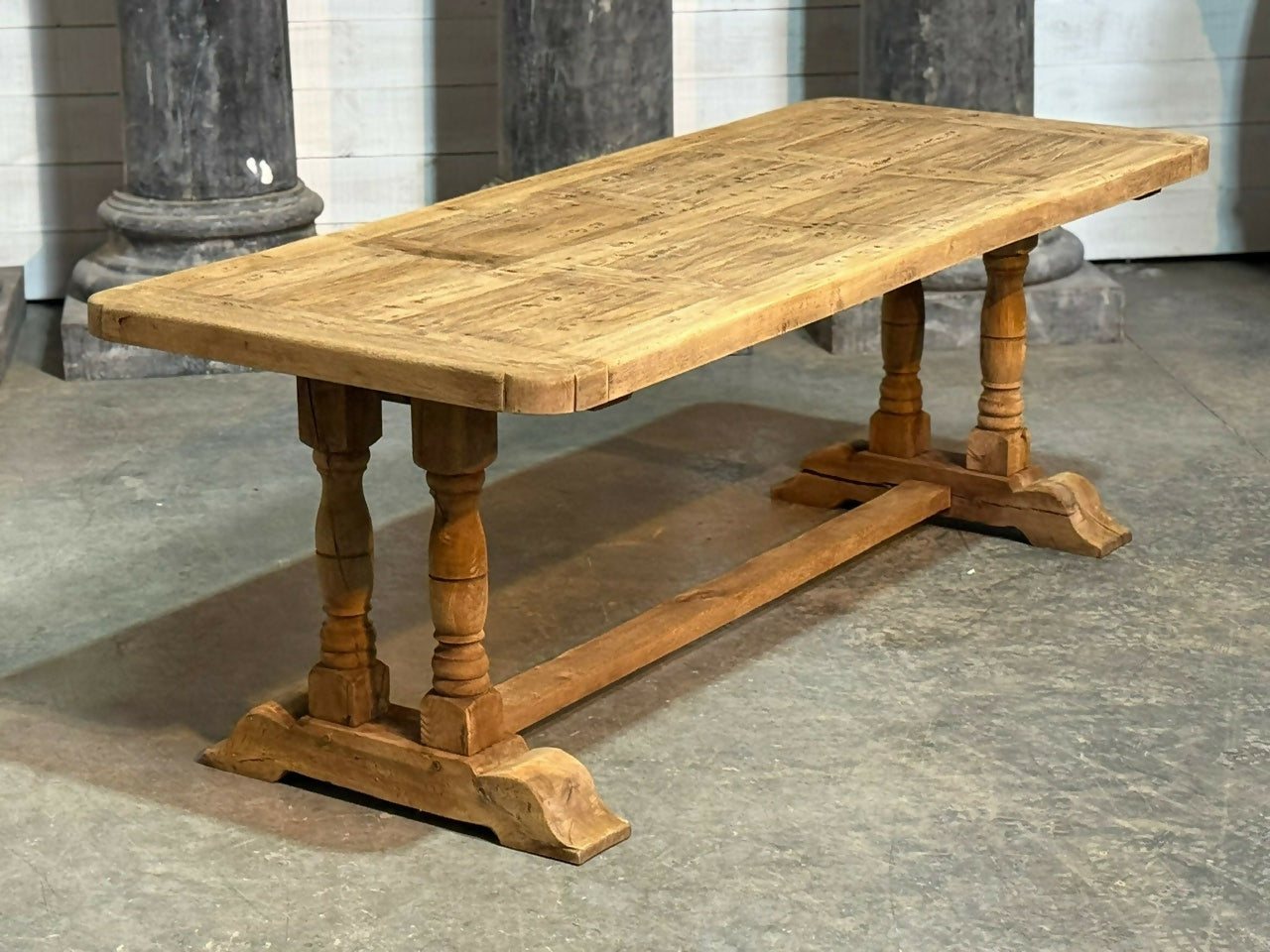 Deep French Oak Farmhouse Dining Table lovely top