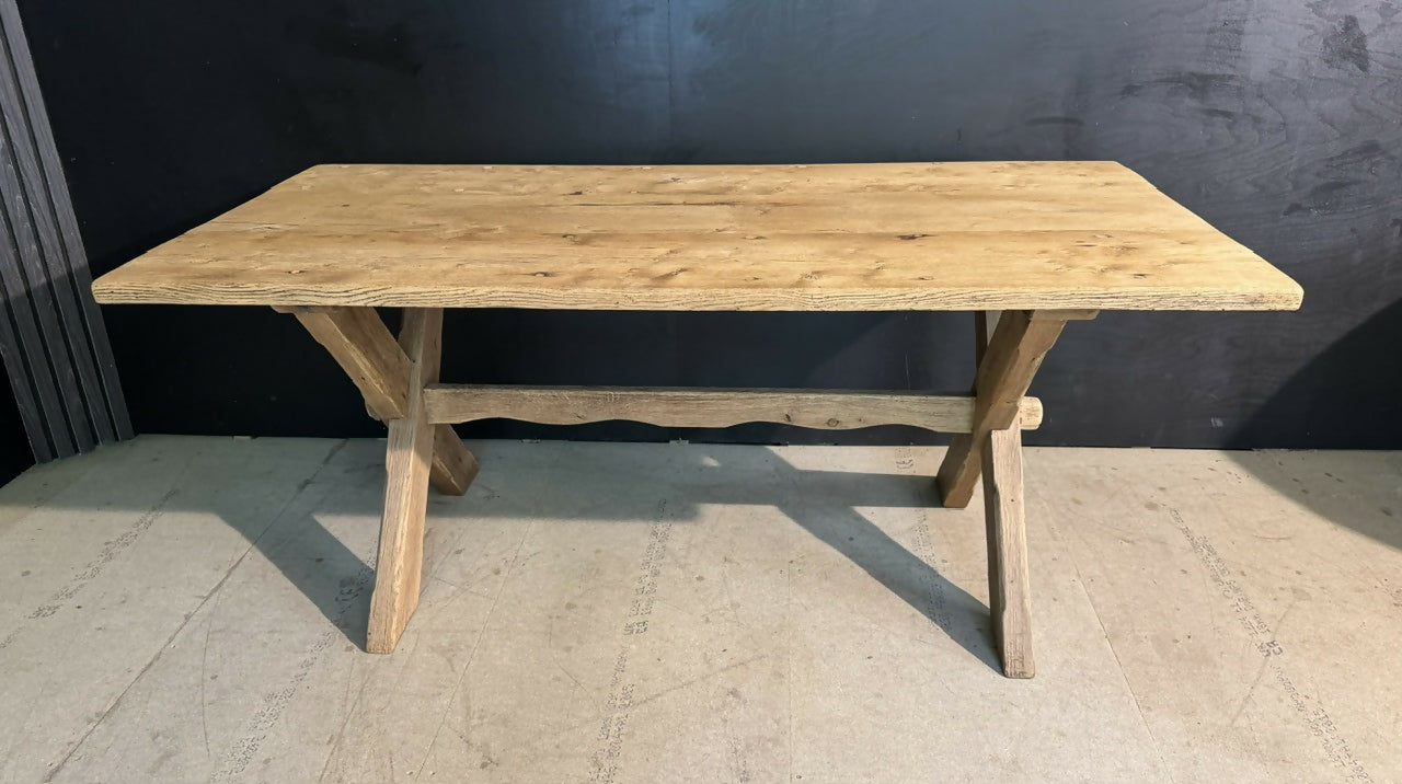 X Ldgs French Oak Farmhouse Dining Table