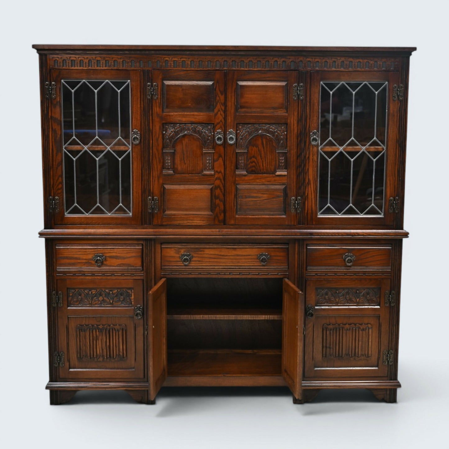 Old Charm Exeter Buffet Sideboard Model #2328 Tudor Brown FREE UK Delivery*