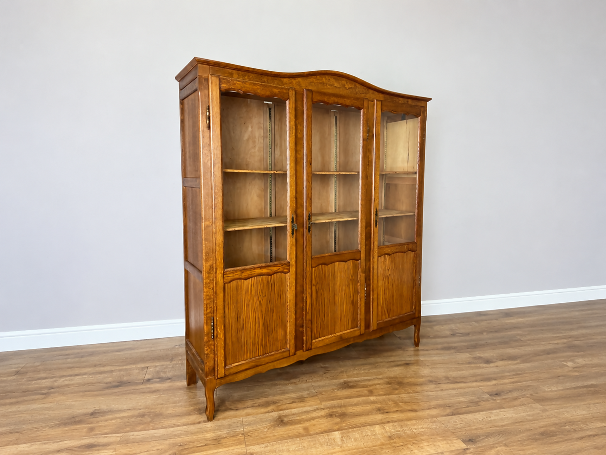 Bookcase Vintage French Louis XIV Oak Glazed Display Cabinet Sideboard LOT 6524