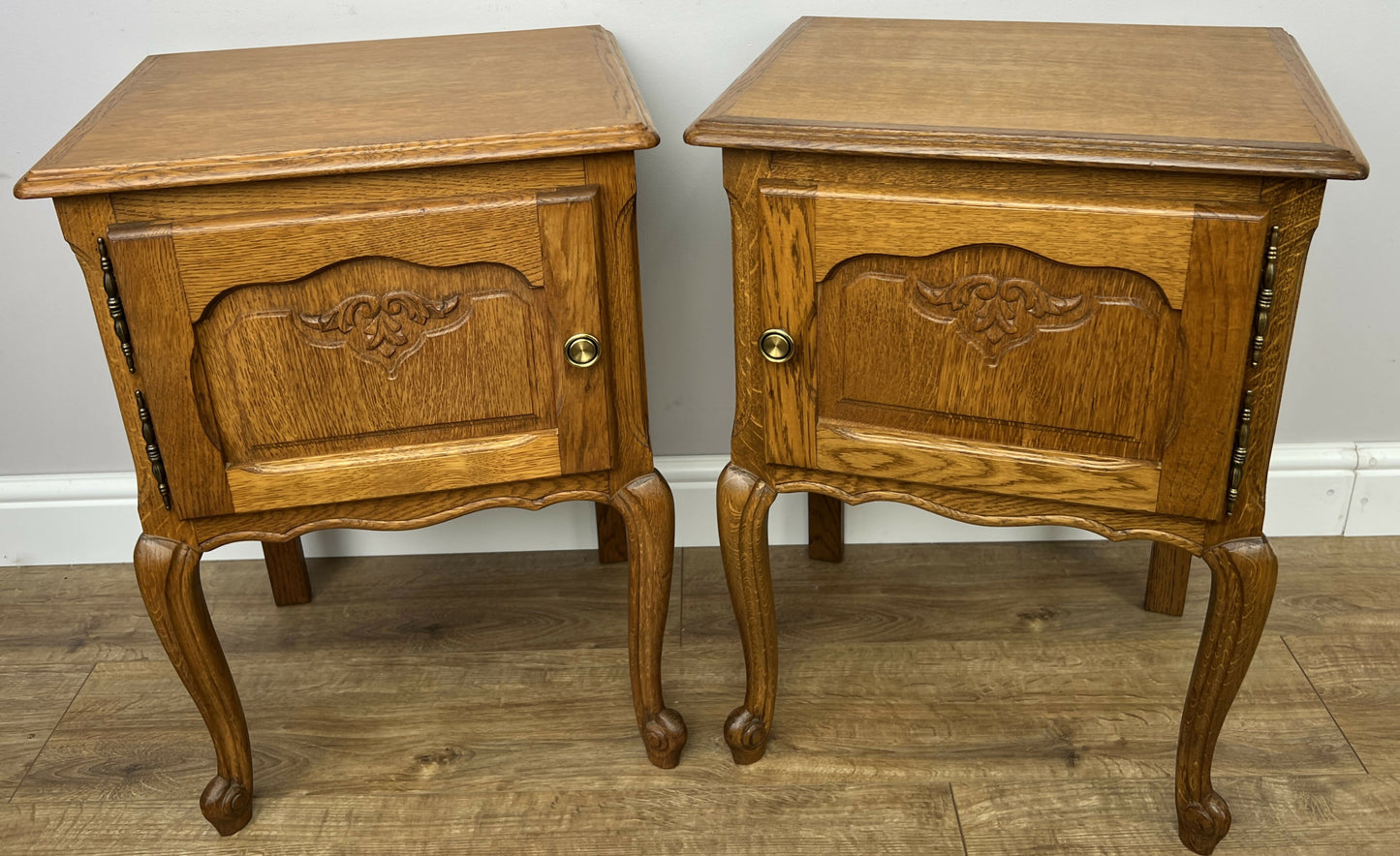 Pair of Bedside Tables Vintage French Louis Oak Nightstands Cabinets LOT 6297