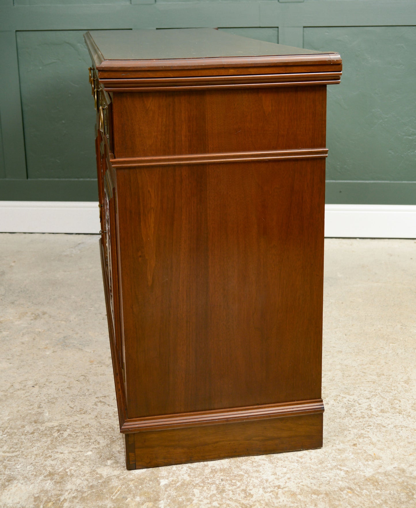 Mahogany Arts & Crafts Sideboard Buffet with Mirror Back Top