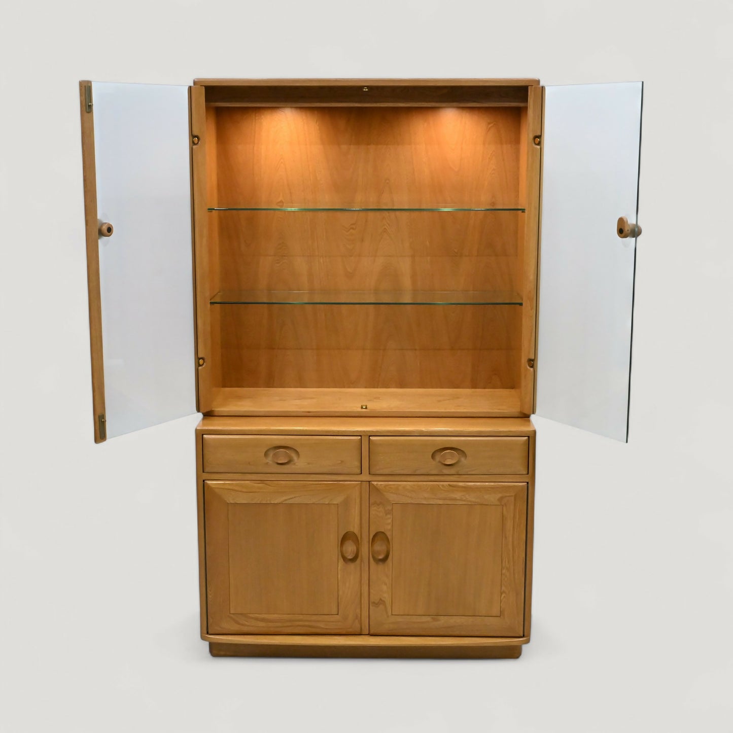 Small Ercol Windsor Sideboard Display Cabinet Top Light Finish FREE UK Delivery*. SBR10891/0209E