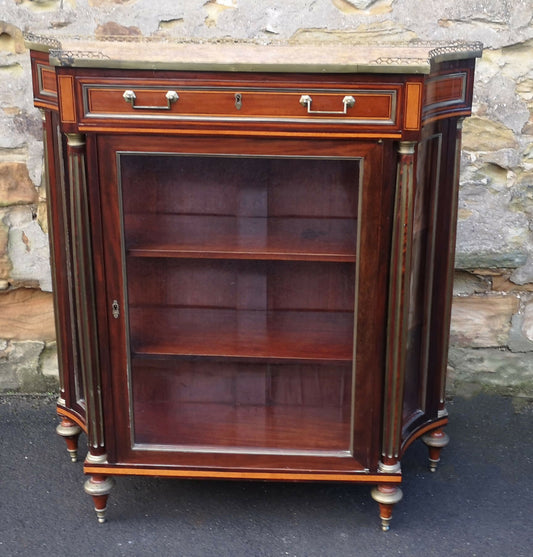 Late 19th Century French Mahogany and Satinwood Banded Vitrine - Cabinet
