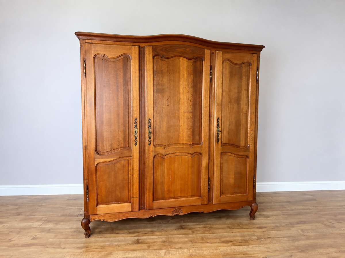 Wardrobe Vintage French Louis XVI Style Oak Three Door Carved Armoire LOT 6508
