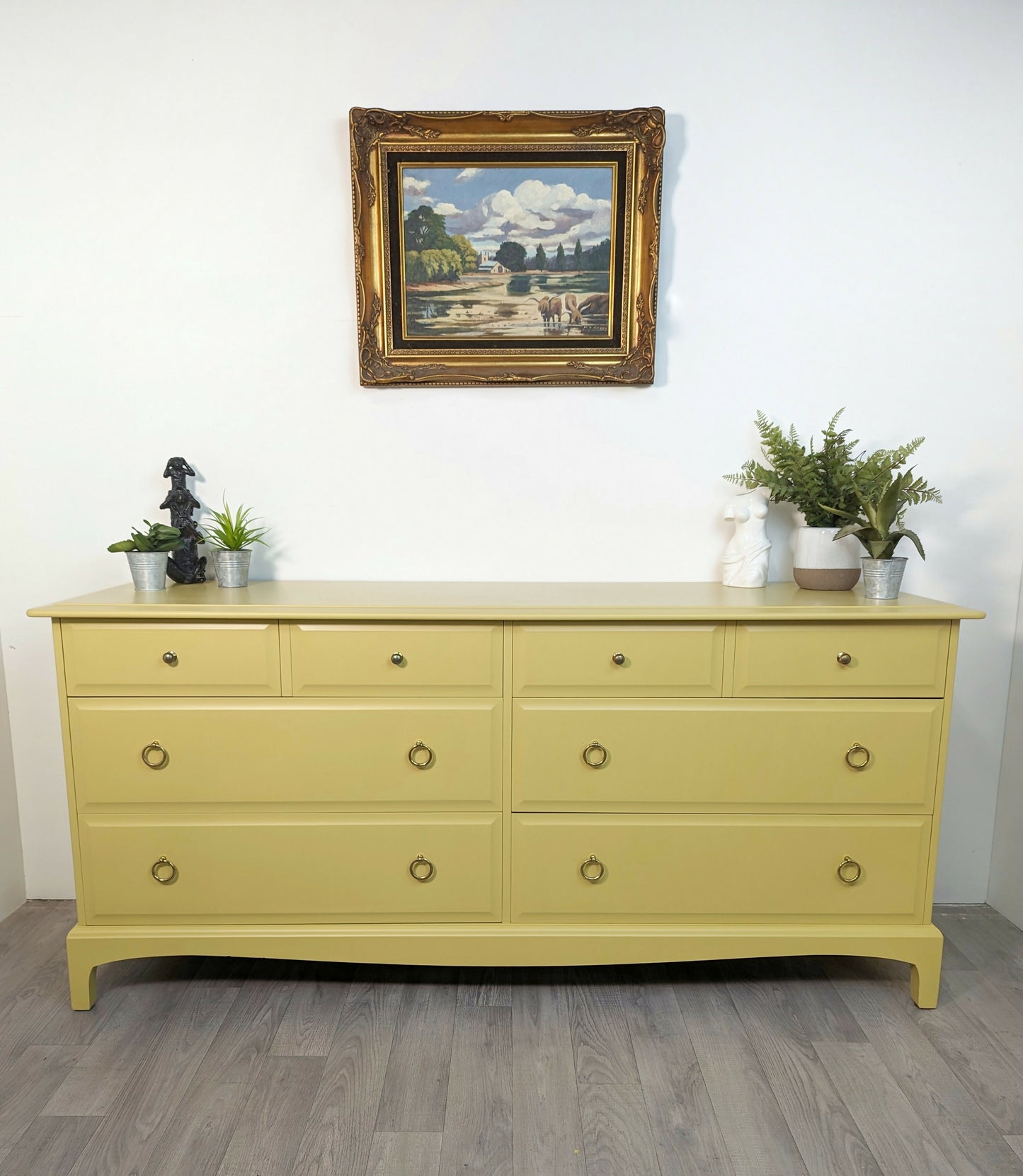 Professionally Sprayed Stag Minstrel Captain’s Chest Yellow