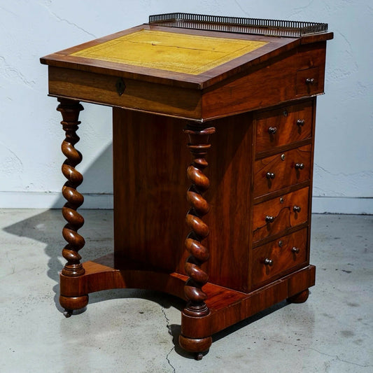 Vintage Victorian Davenport Desk, Loads Of Storage, Deep Drawers And Fitted Interior.