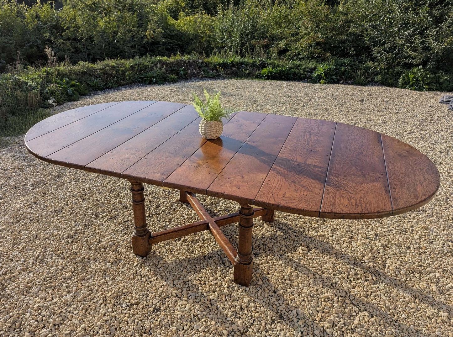 Heavy Pippy Oak Extending Table - Batheaston Furniture- Seats 10-12 - Oval