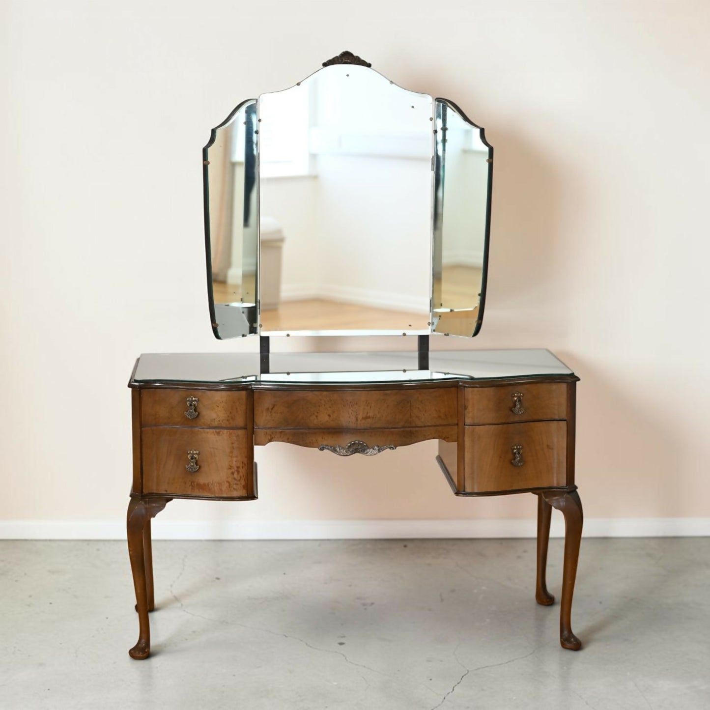 Wrighton Dressing Table Queen Anne Style Triple Mirrors FREE UK Delivery