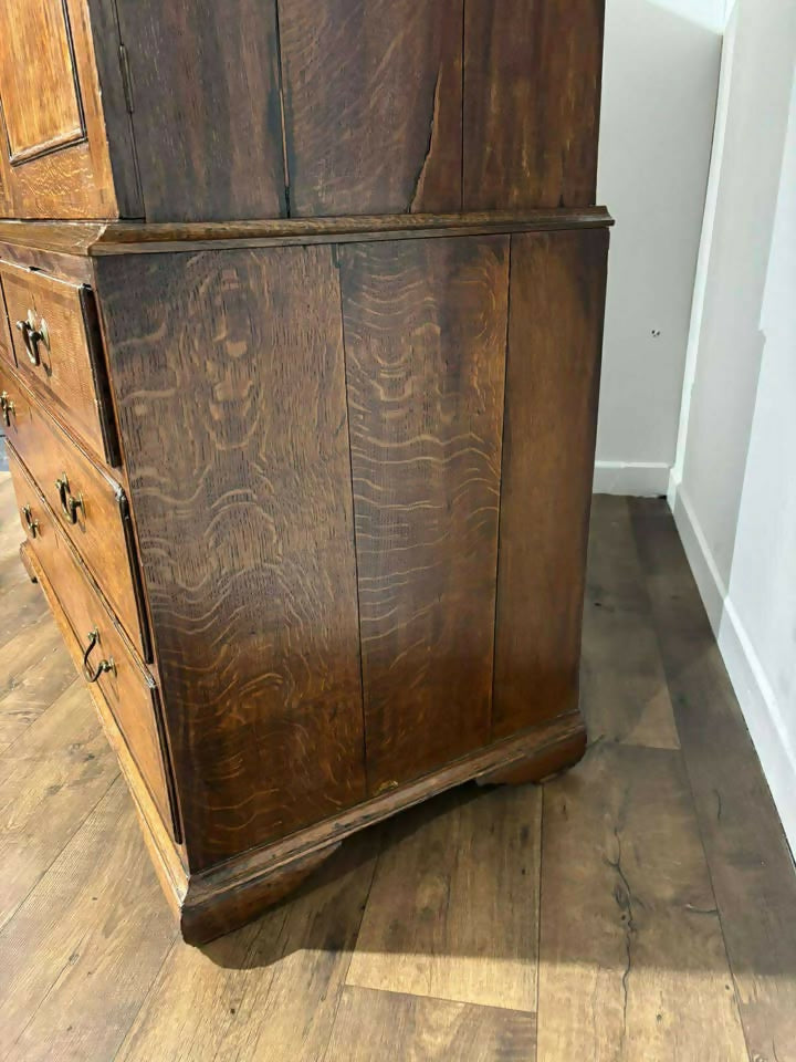 George III Oak Linen Press (c. Late 18th Century)